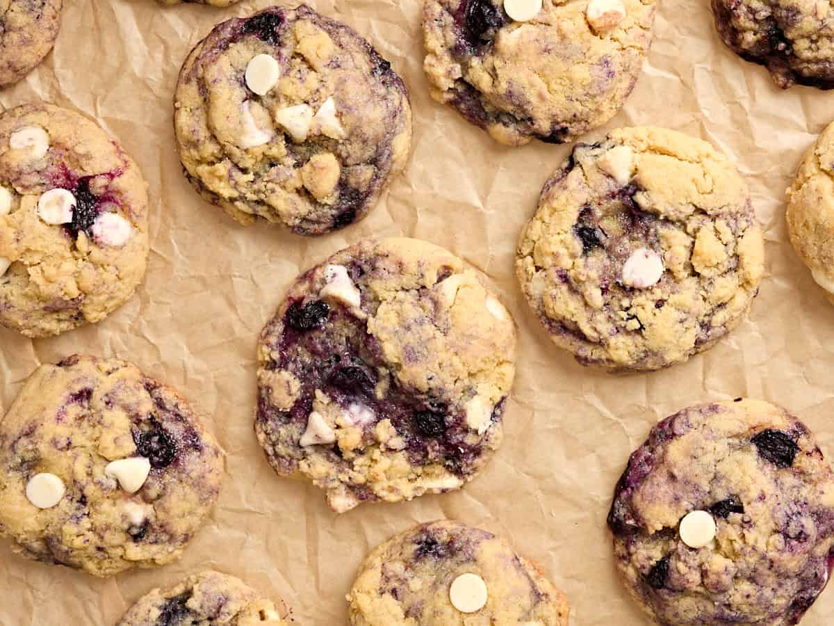 Blueberry Cookies with White Chocolate Chips and Cinnamon