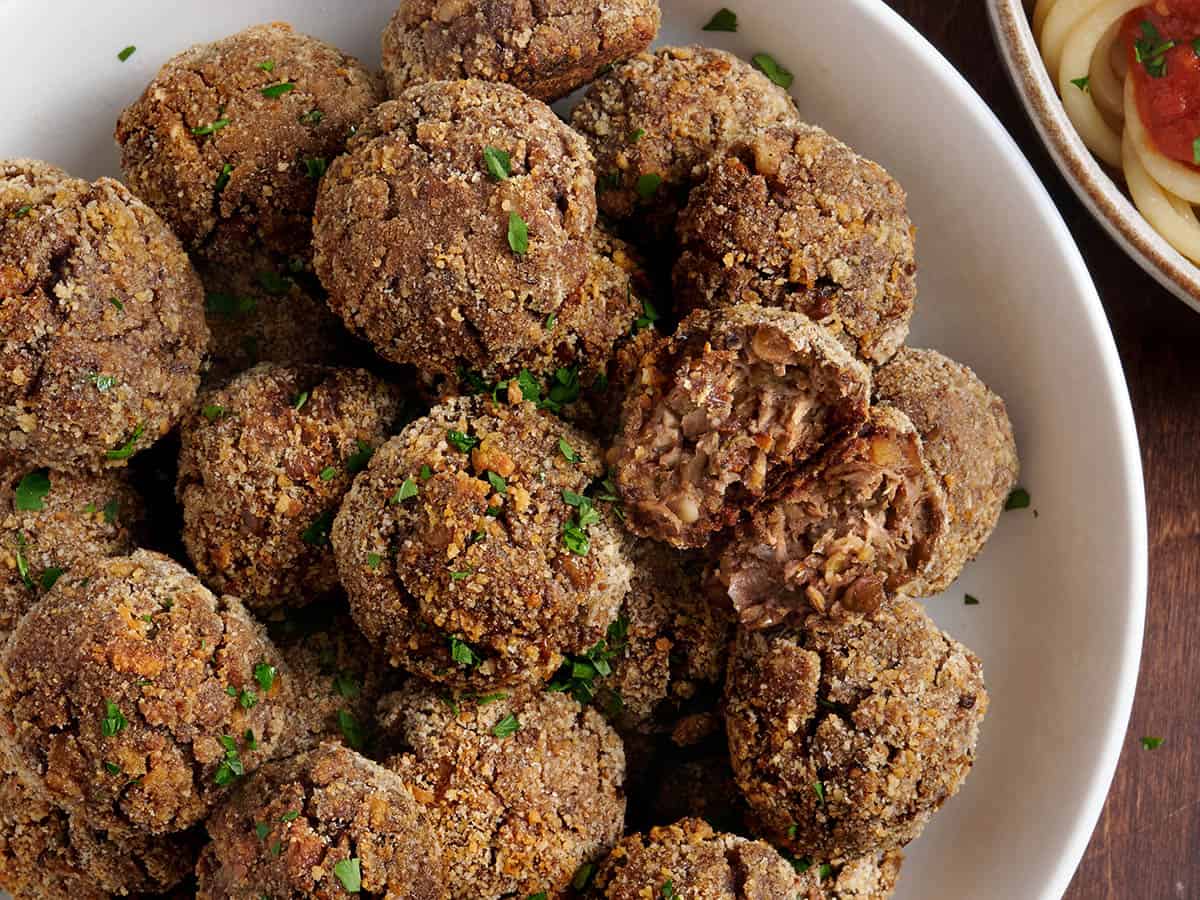 Lentil Meatballs That Cost $5 and Skip the Meat