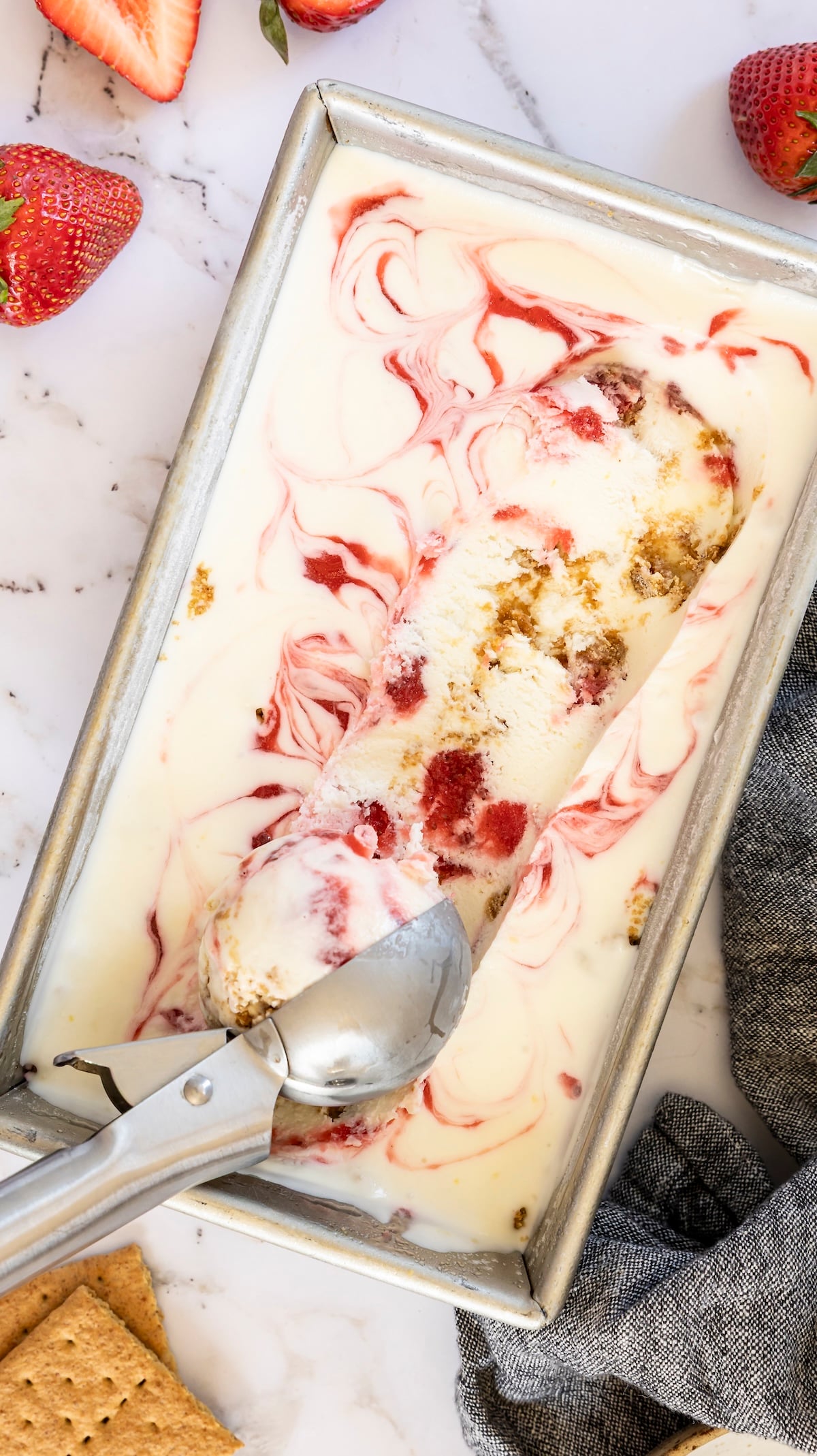 No-Churn Strawberry Cheesecake Ice Cream